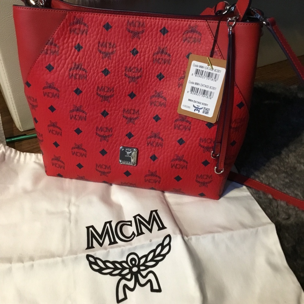 MCM Klara Hobo Bag (Medium)